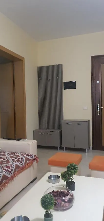 Apartamenti 204 Shengjin 0*,